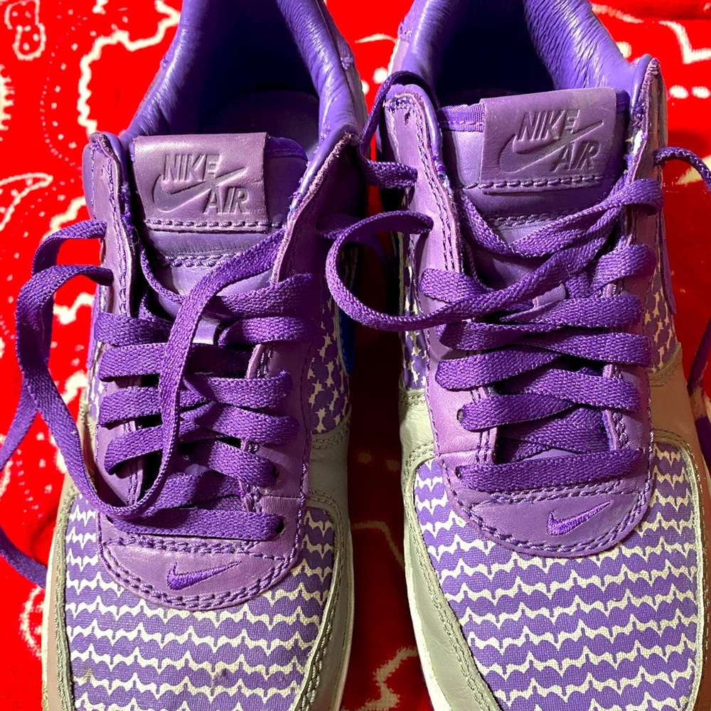 Nike purple